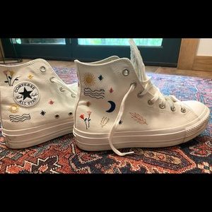 Converse Chuck Taylor All-Star Platform Shoes - It’s Okay To Wander